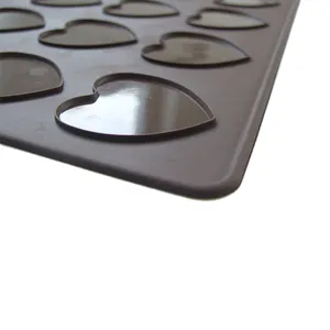 Eco-friendly fashionable designed silicone Macaron chocolate mold tray