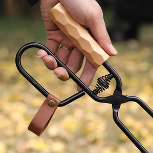 Outils de barbecue de cheminée de clip de charbon de <span class=keywords><strong>bois</strong></span> anti-brûlure, tisonnier de feu de camping avec le ressort - Product Image 1
