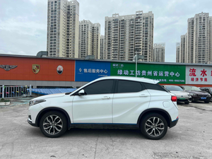 Dongfeng Fengguang E3 2019 EVR SUV Ibrido a Autonomia Estesa Usato, Guida a Sinistra, 60000km di Chilometraggio, Velocità Massima 155Km/h - Product Image 2