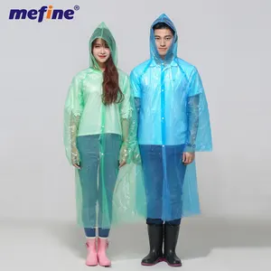 ผลิตเสื้อกันฝนพลาสติก PE แบบใช้แล้วทิ้งพร้อมปุ่ม/เสื้อกันฝนกันน้ำ MJ-8101