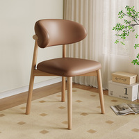 Chaises de salle à manger en bois massif de style nordique moderne avec revêtement en cuir, design léger, durable et confortable, pour l'extérieur, de petite taille