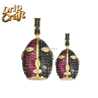 Pendentif Hip-hop Anime, Collier Hip-hop à l'effigie de personnages de dessins animés, plaqué cuivre avec or véritable, design entièrement serti de zircons.