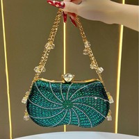 Sac de soirée trapèze en polyester brillant orné de strass pour femme, idéal pour les tenues de soirée, élégant et tendance