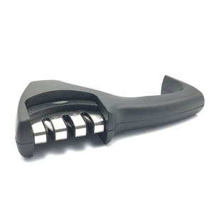 Aiguiseur <span class=keywords><strong>de</strong></span> couteaux manuel à 3 fentes fritté <span class=keywords><strong>Meule</strong></span> à angle fixe Pierre à aiguiser les couteaux à trois étages pour <span class=keywords><strong>la</strong></span> maison - Product Image 3