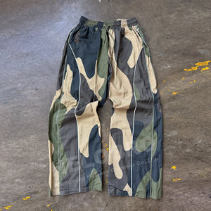 Chaqueta con cremallera personalizada y pantalones de nailon, conjunto de Jogger de dos piezas de camuflaje, chándales cortavientos de camuflaje de poliéster para hombre - Product Image 3