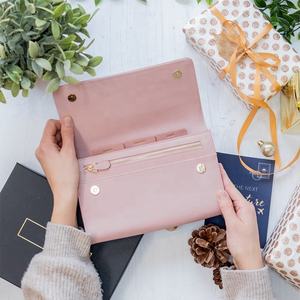 Porte-passeport en cuir PU pour femme, porte-bagage personnalisé à la mode, portefeuille de voyage personnalisé, ensembles cadeaux pour femmes - Product Image 6