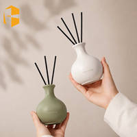 Ensemble diffuseur de parfum en céramique mate FUBEI LIVING 200 ml, bâtonnets en rotin, boîte cadeau de luxe, décoration aromatique pour la maison, cadeau