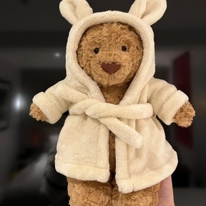 Oso de Peluche Kawaii de <span class=keywords><strong>Barcelona</strong></span> con Bata, Muñeco de Peluche Suave para Decoración del Hogar y Regalo para Niños - Product Image 2