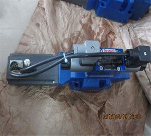 ตัวควบคุมไฮดรอลิกแบบสัดส่วน ProportionaI Directional R900553730 4WRAP6W7-08-2X/24K4/V - Product Image 2