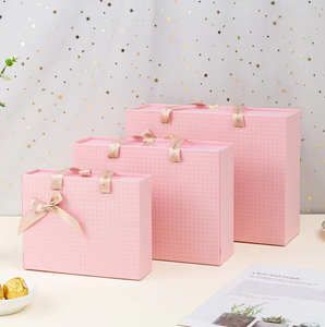 Boîte cadeau portable à tiroir coulissant en papier avec texture gaufrée, boîte rigide pour emballage de cadeaux de mariage, d'anniversaire ou de Saint-Valentin - Product Image 3