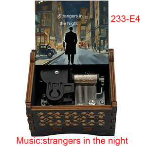 Cajas Musicales Antiguas Sankyo con Grabado de Extraños en la Noche, Regalo para Amantes de la Música, Cumpleaños, Navidad o Decoración del Hogar - Product Image 5