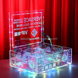 <span class=keywords><strong>Valigetta</strong></span> Espositiva per Abbigliamento Personalizzata con 3 Scomparti, in <span class=keywords><strong>Plastica</strong></span> <span class=keywords><strong>Trasparente</strong></span> con Rivestimento UV, Illuminazione LED Colorata, Facile Montaggio - Product Image 1