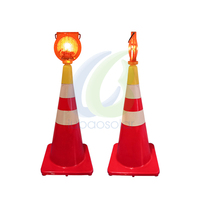 Feu de signalisation solaire pour cône routier, 3 modes (clignotant, stroboscopique, constant), jaune, rouge, bleu, vert, blanc personnalisables, protection IP54 en PC, LED pour commandes en gros