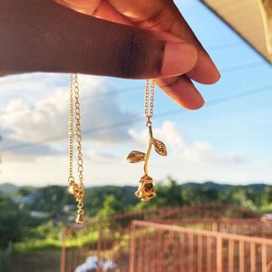 <b>Copper</b> Trending Ladies 18K Gold Jewelry for Women Preserved Rose Flower Vertical Girl Pendant Necklace - Product Image 3
