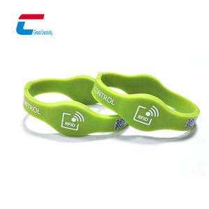 Bracelet NFC personnalisé étanche pour le sport, en silicone, impression de logo personnalisée, bracelets RFID - Product Image 1