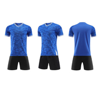 Vernünftige Preise Maßgeschneiderte Logo-Fußballbekleidung Set Uniformen Design Herren Fußballtrikot Schnelltrocknende Polyester Fußballtrikots Set
