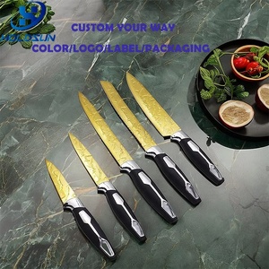 Hochwertiges 6-teiliges Kochmesser-Set aus Edelstahl mit <span class=keywords><strong>Gold</strong></span>-Titan-Beschichtung, Ergonomischem Gummi-Kunststoff-Griff und <span class=keywords><strong>Messerblock</strong></span> - Product Image 4