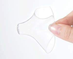 Protège-mamelons en silicone personnalisé sans BPA, durable et lavable pour l'allaitement des nouveau-nés de 0 à 12 mois - Product Image 1