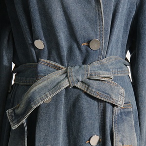 OUDINA - Veste en jean bleu ample de haute couture pour l'hiver, coupe-vent, trench-coat long pour femmes - Product Image 6