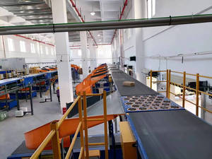 High Speed Parcel Sorter Machine with Swivel Wheel Diverter, <strong>Belt</strong> and Roller <strong>Conveyor</strong> for Logistics, OEM <strong>Available</strong> - Product Image 6