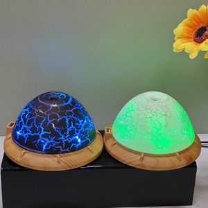 Nuevo Humidificador Creativo con Diseño de Platillo Volador y Efecto de Madera Agrietada, Luz Ambiental con Degradado de Colores, para Coche, Hogar y Oficina, Venta al por Mayor - Product Image 3