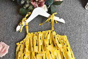 Compra en Línea: Conjunto de Camiseta sin Mangas con Estampado Completo y Pantalones Blancos para Niñas, de Proveedor Chino - Product Image 2