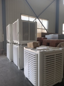 Évaporatif portable avec pompe à moteur à courant alternatif 220V/380V refroidisseur d'<span class=keywords><strong>air</strong></span> pour une utilisation intérieure montage sur le toit <span class=keywords><strong>ou</strong></span> au sol nouvel état - Product Image 3