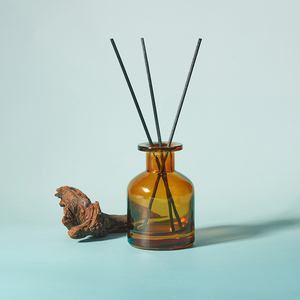 Bán Buôn Tùy Chỉnh Cao Cấp Rõ Ràng <span class=keywords><strong>200Ml</strong></span> Rỗng Nước Hoa Frosted Refillable Glass Reed Khuếch Tán Chai Sang Trọng - Product Image 4