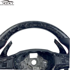 Pièces automobiles Ever-Carbon Racing ECR Volant en fibre de carbone forgé de haute qualité pour volant <span class=keywords><strong>Skoda</strong></span> <span class=keywords><strong>Octavia</strong></span> <span class=keywords><strong>VRS</strong></span> - Product Image 2