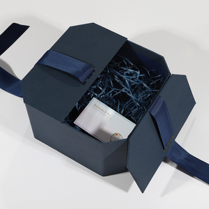 Boîte cadeau magnétique de petite taille recyclable en carton, boîtes cadeau imprimées pour anniversaire - Product Image 5