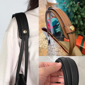 Tote bag with pressure-relieving <b>shoulder</b> <b>strap</b> support, anti-chafing leather <b>shoulder</b> pads for effortless <b>shoulder</b> support, - Product Image 4