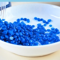 Nouveau paquet multicolore 400g bouteille emballée perles de cire dépilatoire peau sensible haricots de cire dure pour tout le corps