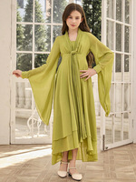 Nouvelle Abaya Longue pour Filles Musulmanes, Couleur Unie, avec Détail à Nouer à l'Avant, Manches Évasées, Olive, Vêtements Islamiques pour Enfants