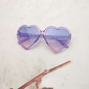 2024 Wholesale UV400 Kids' Clear Sunglasses Heart Shaped Colorful Custom Designer Baby Lovely Glasses For Boys And Girls