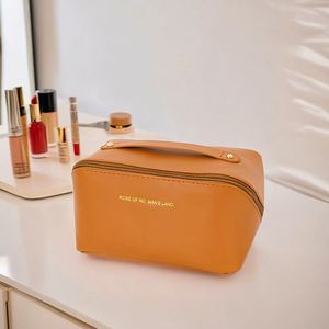 Wholesale Custom Logo Professional Luxury <b>Large</b> Capacity Lady Pu Leather Cosmetic Handled <b>Makeup</b> <b>Bag</b> - Product Image 5