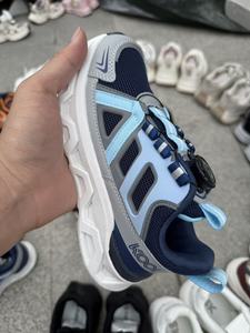 Venta al por mayor de fábrica, precio económico, en stock, zapatillas deportivas ligeras de PU para niñas con superficie de malla. - Product Image 6