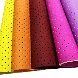 Échantillon gratuit <span class=keywords><strong>de</strong></span> tissu en néoprène perforé respirant coloré, éponge en caoutchouc, polyester, nylon pour sièges <span class=keywords><strong>de</strong></span> voiture, sacs fourre-tout - Product Image 4