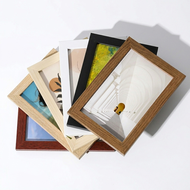 Factory Wholesale Minimalist Wooden Picture Frames Tabletop & Wall-Mounted Stamping Multi Size Cheap Photo Frames Living Room
