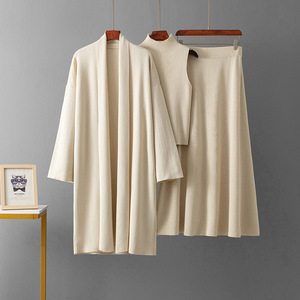 Ensembles 3 Pièces Personnalisables Femme : Cardigan Tricoté, Jupe Trapèze, Gilet Élégant Sans Manches, Robe Tricotée Décontractée Hiver Longueur Genou - Product Image 4