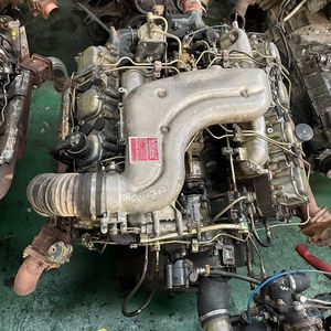 Moteur diesel japonais 8DC11-1A d'occasion complet pour camions Mitsubishi - Product Image 1