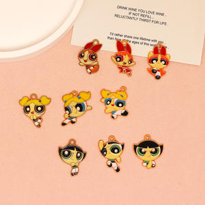 Karikatür Sevimli Kızlar Üniforması Kadın Çinko Alaşımı Yağ Damlası DIY Yaratıcı Animasyon Süs Telefon Zinciri Kolye Aksesuarları - Product Image 3