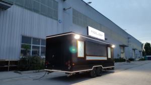 Remorque alimentaire entièrement équipée Chariot alimentaire mobile Pizza d'<span class=keywords><strong>occasion</strong></span> Camion à bière <span class=keywords><strong>Achat</strong></span> d'un food truck carré - Product Image 2