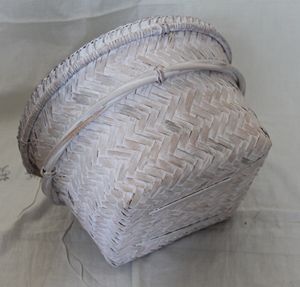 ตะกร้าไม้ไผ่ทรงกลมแบบยั่งยืนสำหรับงานสานมือพร้อมขอบตกแต่งรูปซิกแซกที่เป็นมิตรต่อสิ่งแวดล้อม - Product Image 4