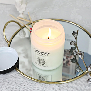 Vela aromática para el hogar de larga duración, regalo romántico para el dormitorio, aroma fresco y duradero. - Product Image 1