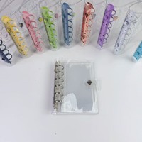 En stock: Carpeta de anillas A7 de 6 orificios, colorida, para fotos, con cubierta transparente de PVC y botón a presión, recargable, para diario o agenda.