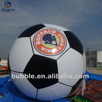 Ballon de football gonflable à l'hélium en forme de ballon de football pour la décoration