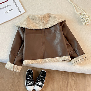 Cappotto in Ecopelle per Bambine con Grande Collo a Risvolto, Foderato in Pile, Caldo per l'Inverno, Stile Coreano, Abbigliamento Esterno per Bambini - Product Image 4