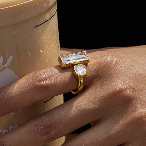 how many grams of gold in a ring