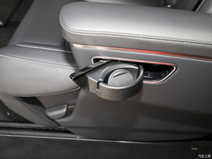 Nouveau produit phare : Siège de voiture universel en cuir artificiel de qualité supérieure avec rail coulissant, réglage électrique du dossier, ventilation et chauffage - Product Image 5