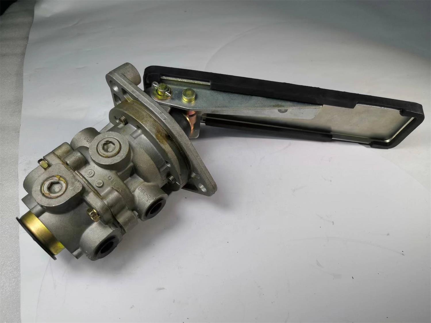 238-44-12110 421-35-11201 421-35-11302 VALVE ASS'Y for KOMATSU